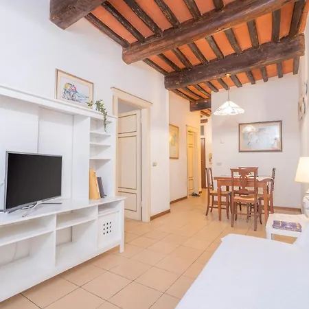 Il Nido - Immersi Nell'arte Apartment Lucca